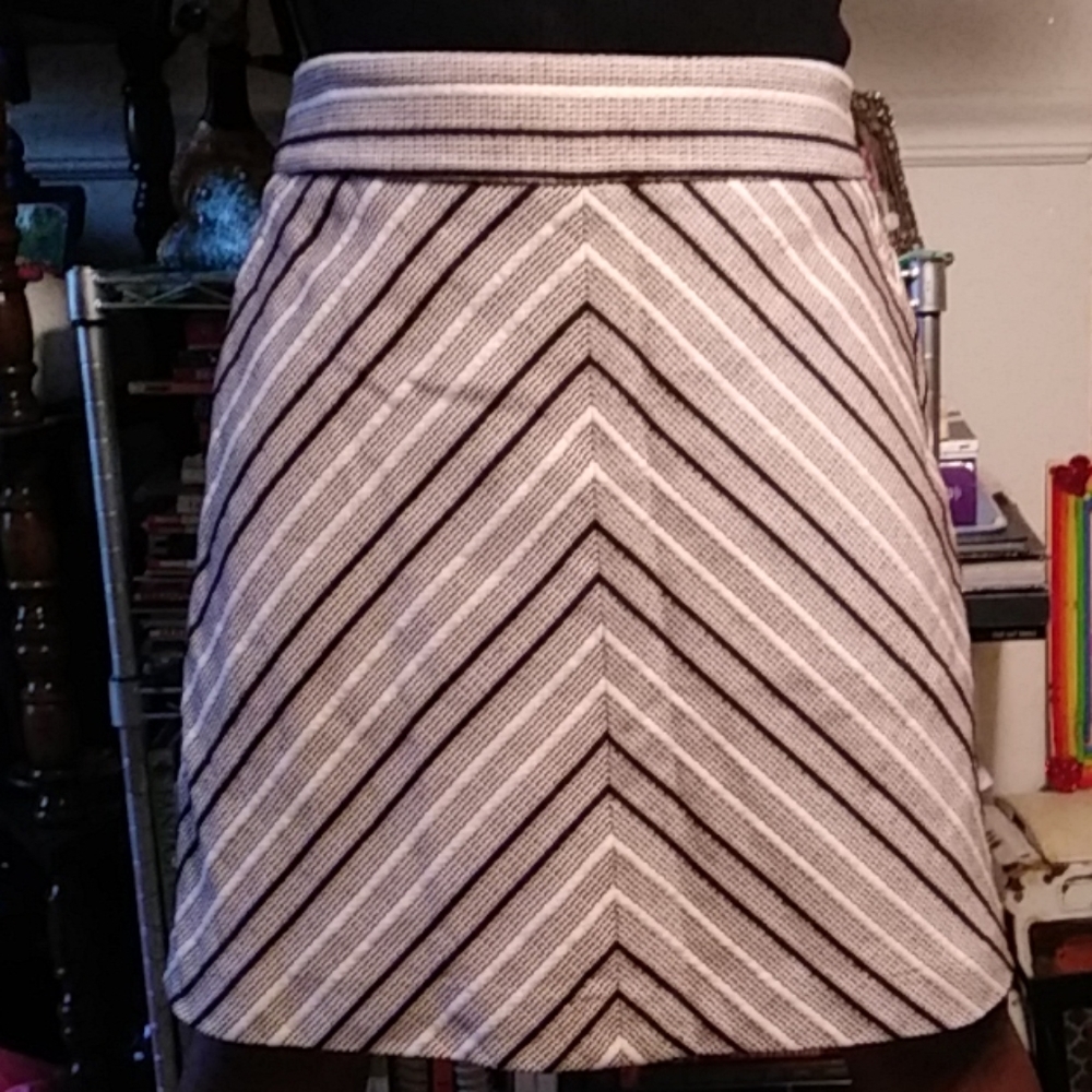Women's Loft Woven Skirt